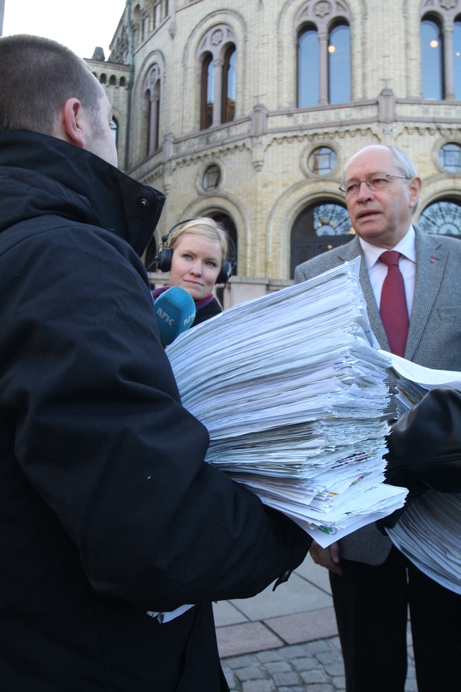 Gaute Wahl og Martin Kolberg utenfor Stortinget