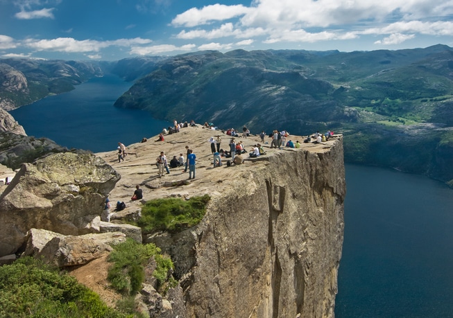 Mennesker på Preikestolen