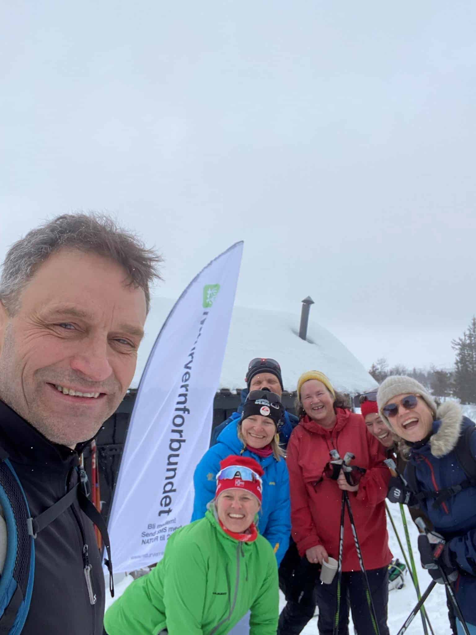 Arild Hermstad på aksjon ved Sjøsetervannet, Gausdal. Foto: Naturvernforbundet i Gausdal.